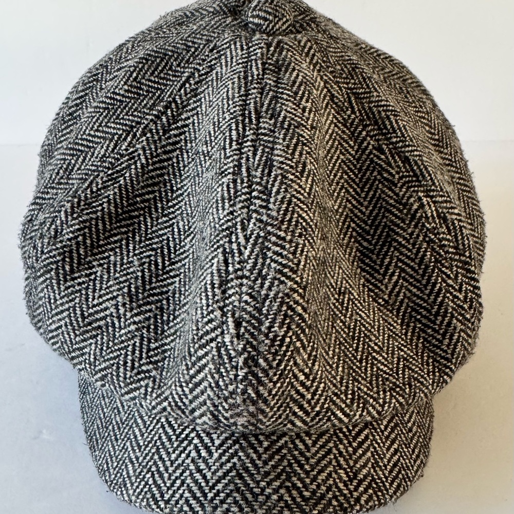 Peter Grimm Men’s L/XL Wool Blend Adult's Flat Top Cap Hat Black And White